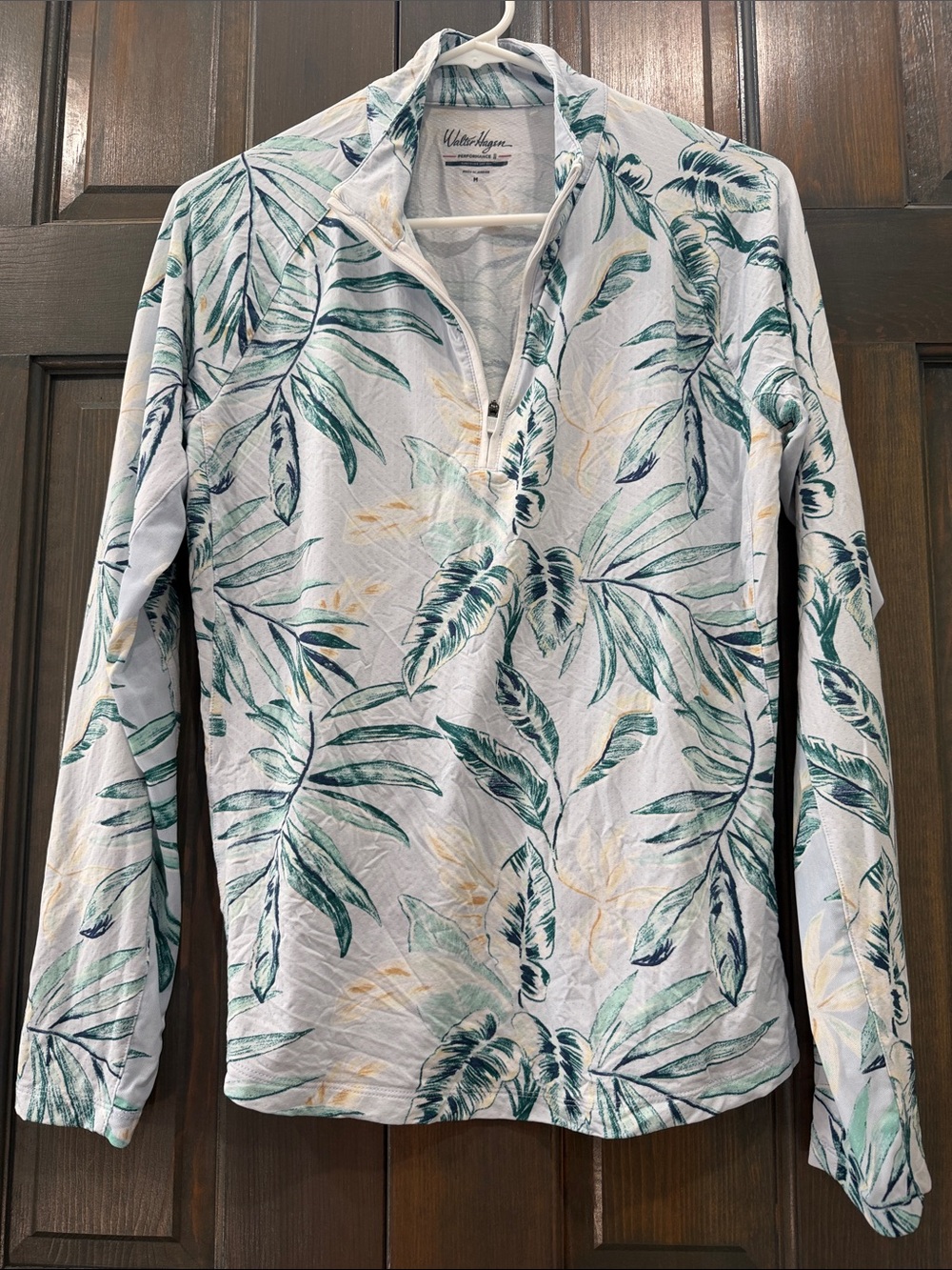 Walter Hagen women’s medium Light Blue Tropical Leaf Quarter-Zip Pullover GOLF
